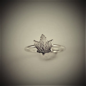 Maple Leaf Silver Ring